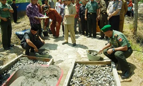 TNI Bangun Jalan Alternatif Gunungkidul-Sukoharjo