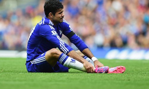 PEMAIN CEDERA : Costa Dipastikan Absen Lawan United