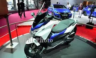  MOTOR BARU HONDA : Forza 125, Skutik Baru Honda Segala Medan