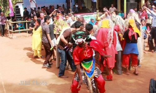 Asal Usul Dusun Plumbungan, Berasal dari Nama Penyimpanan Padi