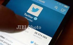 TWITTER : Canggih, Nasabah Bank di Prancis Bisa Kirim Uang via Tweet 