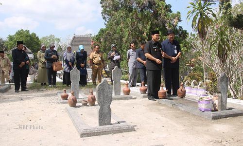 Pemkab Kulonprogo Ziarah ke Makam Mantan Bupati