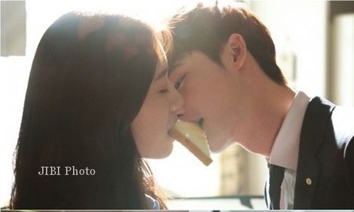 K-POP : Mesranya Park Shin Hye dan Lee Jong Suk di Pinocchio