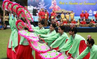 JOGJA INTERNATIONAL STREET PERFOMANCE : Seniman Dunia Tampil di Jalanan Jogja