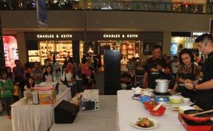 FOTO FIESTA SEAFOOD : Chef Arnold Perkenalkan Produk Terbaru Fiesta