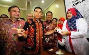 FOTO KABINET KERJA JOKOWI-JK : Menpan-RB Jalani Tes Narkoba