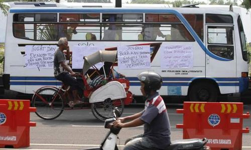 KENAIKAN HARGA BBM : Bus Jurusan Solo-Semarang Masih Mogok