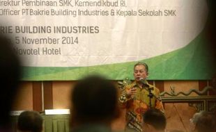 FOTO KERJA SAMA INDUSTRI : Bakrie Building Industries Gandeng SMK