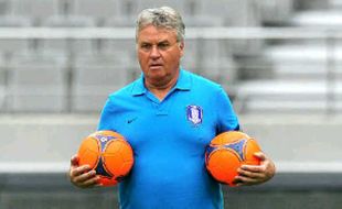 PREVIEW, PREDIKSI BELANDA VS LATVIA : Laga Penting Demi Hiddink