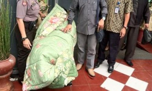 KASUS GLA KARANGANYAR : Ditolak LP Bulu, Upaya Jaksa Jebloskan Rina Iriani ke Tahanan Gagal