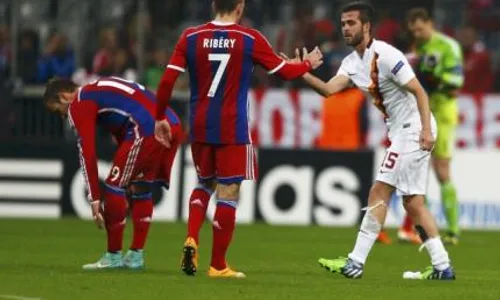 GRUP E LIGA CHAMPIONS : Menang 2-0 atas AS Roma, Bayern Lolos ke Babak 16 Besar