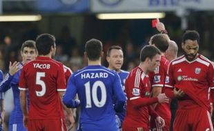 CHELSEA VS WEST BROMWICH ALBION : The Blues Taklukkan 10 Pemain West Brom 2-0