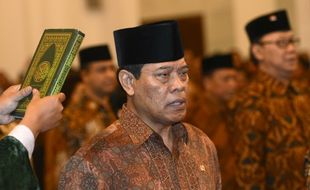 KPK VS POLRI : Ditanya Soal Pelaporan Dirinya ke Bareskrim, Menteri Tedjo Tersenyum