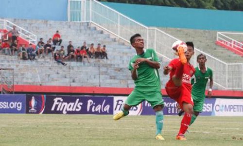 FINAL PIALA SURATIN 2014 : Persis Solo Jr Vs Jember United: Babak II Persis Tertinggal 1-2