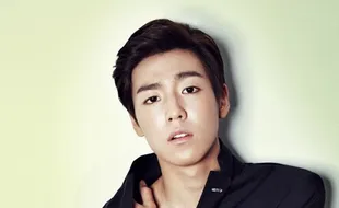 K-POP : Sst .. Ternyata Lee Hyun Woo Suka Naik Transportasi Umum