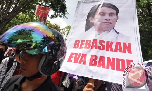 Ini Sosok Eva Bande, Aktivis yang Diberi Grasi Jokowi