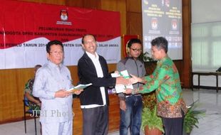 PEMILIHAN UMUM : KPU Launching Dua Buku Tentang Pemilu 2014