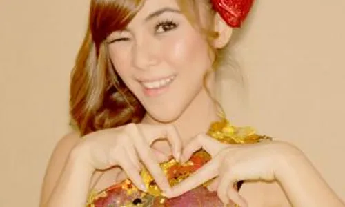 KABAR ARTIS : Ulang Tahun Christy Chibi Dirayakan di Twitter