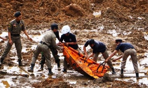 LONGSOR BANJARNEGARA : DPR Siap Fasilitasi Relokasi Korban Longsor 