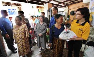 FOTO ARTHA GRAHA PEDULI : Wow! Pasar Murah Diigelar di 1.700 Titik