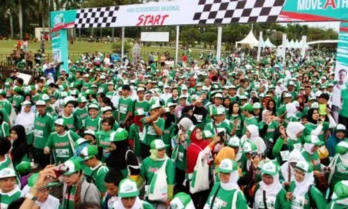 FOTO HARI OSTEOPOROSIS NASIONAL : 15.000 Warga Jalan Bersama Cegah Osteoporosis