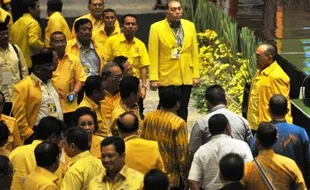 KONFLIK INTERNAL PARTAI GOLKAR : Juru Runding Ical dan Agung segera Bertemu Hari Ini