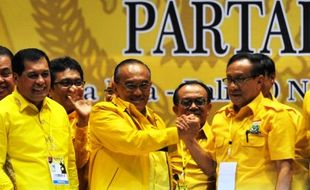 KONFLIK INTERNAL PARTAI GOLKAR : Kubu Ical Yakin Pemerintah Sahkan Kepengurusan Senin (15/12/2014)