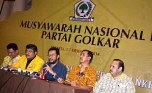 FOTO MUNAS PARTAI GOLKAR : Presidium Penyelamat Pilih Ketua Golkar