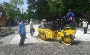 FOTO PERBAIKAN JALAN : Dana Perbaikan Jalan di Sragen Tak Cukup