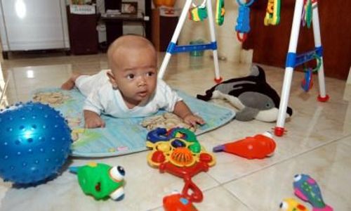 TIPS ASUH ANAK : Jangan Sembarangan Pilih Mainan!