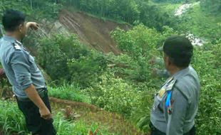 LONGSOR SRAGEN : Inilah Dampak 3 Kali Longsor di Sambirejo Sragen