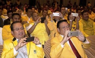 KONFLIK INTERNAL PARTAI GOLKAR : Priyo: Golkar Halal Keluar dari KMP