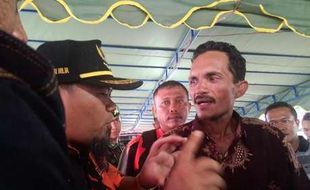 PESAWAT AIRASIA DITEMUKAN : Saksi Kunci Penemuan Airasia QZ 8501 Tak Sempat Naik Heli