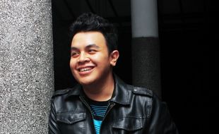 ALBUM BARU : Tulus Siapkan Album Ketiga