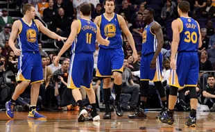 NBA 2014/2015 : Warriors Makin Perkasa