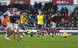 WEST HAM UNITED VS ARSENAL : Wenger Puas, Meski Hanya Menang Tipis 1-2 Lawan West Ham