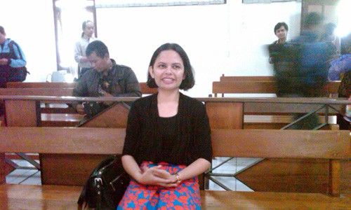 POSTHING PATH HINA JOGJA : Flo 'Seret' Kawan Ke Sidang Etik