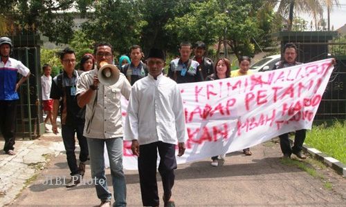 Mbah Harso, Terdakwa Kasus Pencurian Kayu Mendapat Dukungan dari Aktivis