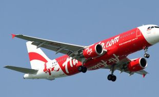 PESAWAT AIRASIA HILANG : KPI Minta TV Tak Intimidasi Keluarga Korban