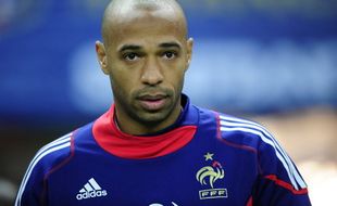 BINTANG SEPAK BOLA : Gantung Sepatu, Thierry Henry Beralih Jadi Pundit