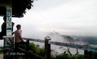 Puncak Suroloyo Diklaim sebagai Titik Tengah Pulau Jawa, Ini Alasannya