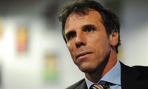 KARIR PELATIH : Gianfranco Zola Gantikan Zemen untuk Tangani Cagliari