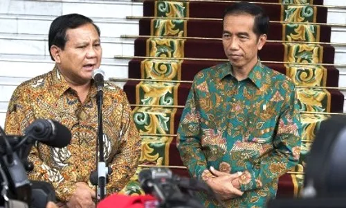 PRABOWO-JOKOWI BERTEMU : Pengamat: PDIP dan KIH Takkan Tarik Dukungan terhadap Jokowi