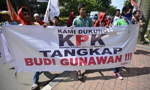 BUDI GUNAWAN TERSANGKA : Saksi Kasus BG Mangkir, Polri Bantah Melawan KPK