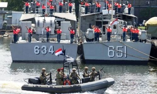 FOTO PELEPASAN KSAL : Begini Megahnya Admiral Inspection