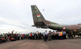 PESAWAT AIRASIA DITEMUKAN : 3 Jenazah Terikat di Kursi Penumpang 