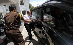 KASUS  DANA HIBAH SOLO : Legislator PDIP Dijebloskan ke Penjara