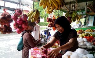 APEL BERBAKTERI : Ini Tips Aman Pilih dan Konsumsi Buah