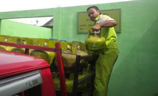 GAS ELPIJI 3 KG : Tak Perlu Khawatir Kelangkaan, Kuota di Akhir Tahun Ditambah