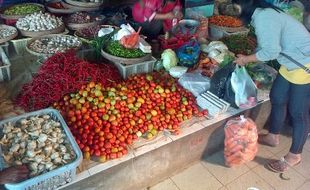 KEBUTUHAN POKOK SOLO : Jelang Akhir Tahun, Harga Pangan Masih Stabil